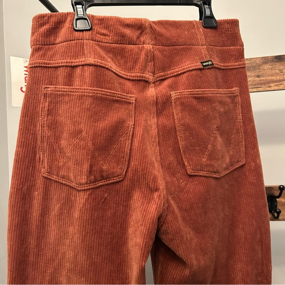 Wrangler women’s Burnt Orange Color Pull On Corduroy Flare Pants Size M NEW - Picture 6 of 9